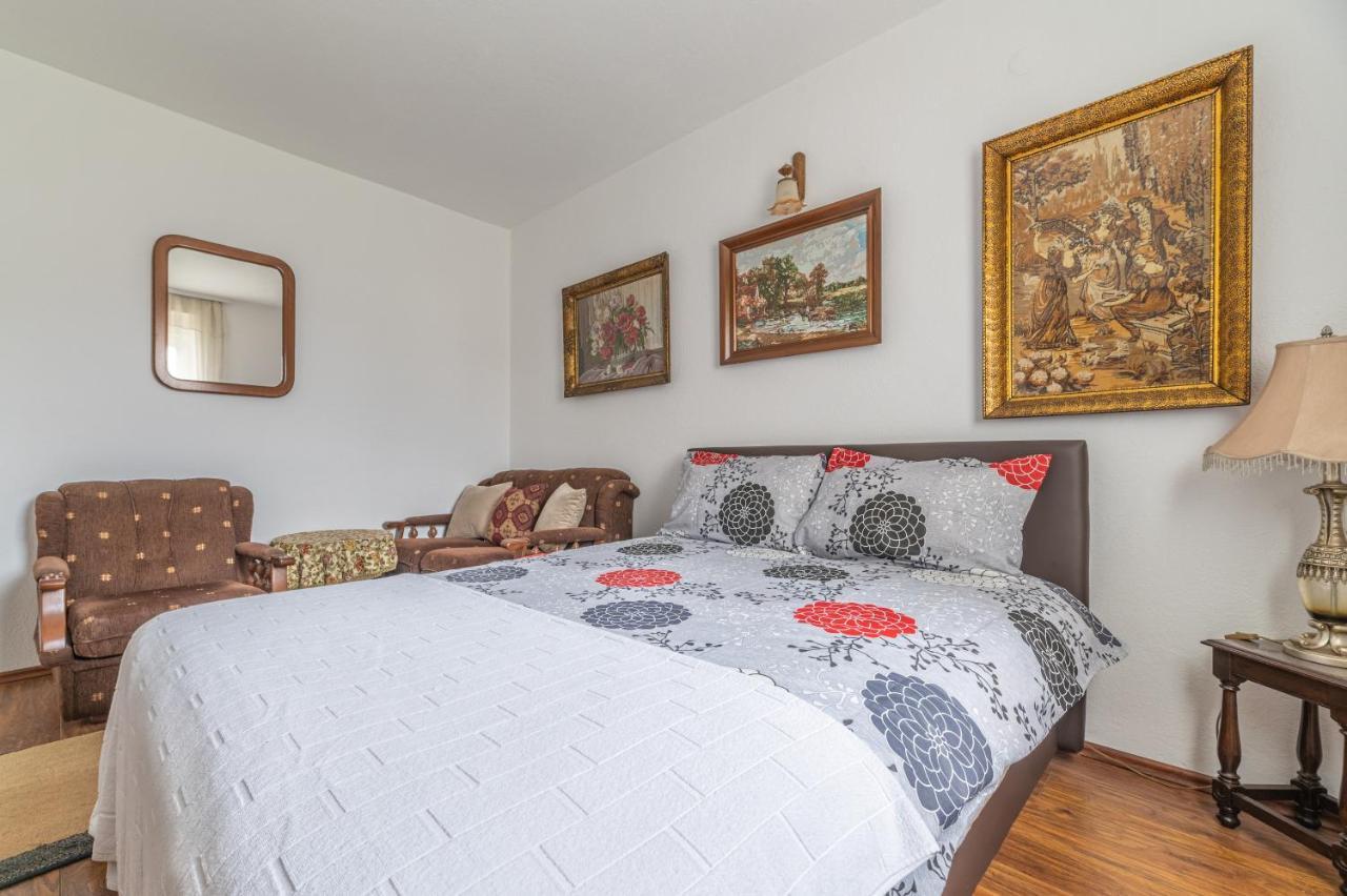 Frile Apartments Nikšić Eksteriør billede