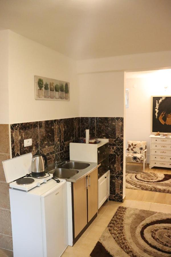 Frile Apartments Nikšić Eksteriør billede